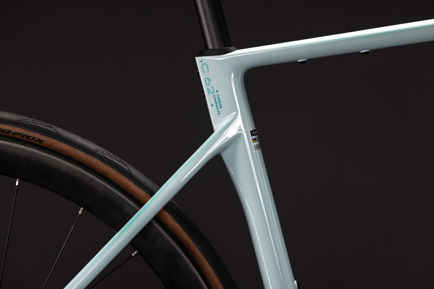 1131310-Cube-Attain-C-62-Race-frostymint-n-mint-2027-03