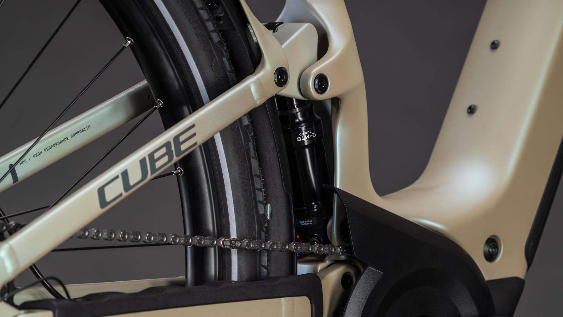 1113610-Cube-Kathmandu-Hybrid-ONE11-HPC-SLT-800-glintsand-n-oatgrey-2026-EBike-Trekkingrad-Herren-07