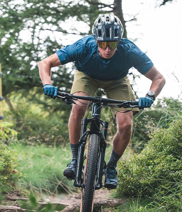 Click here to view all of our full-suspension bikes.