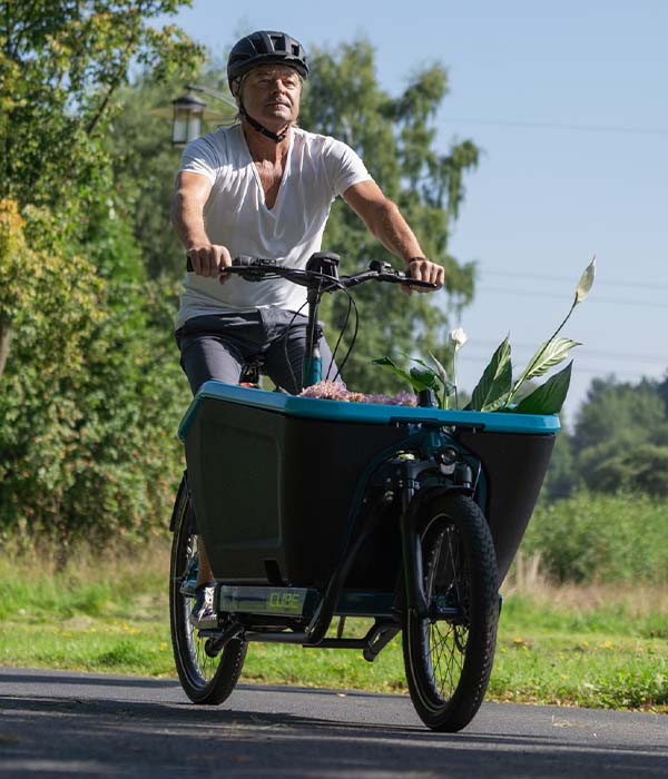 Click here to view all of our cargo bikes.